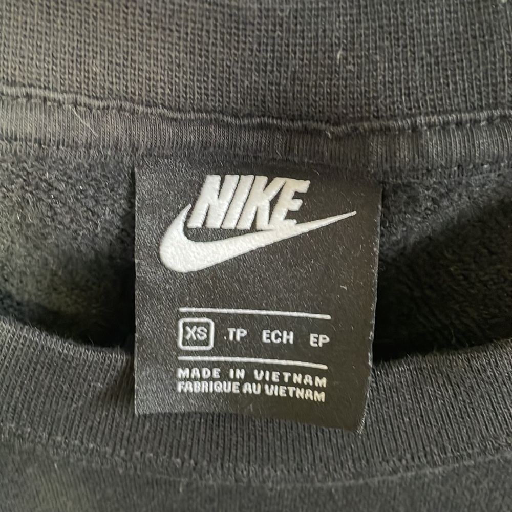 Nike Women's Rally Crew Sweatshirt - Picture 4 of 5
